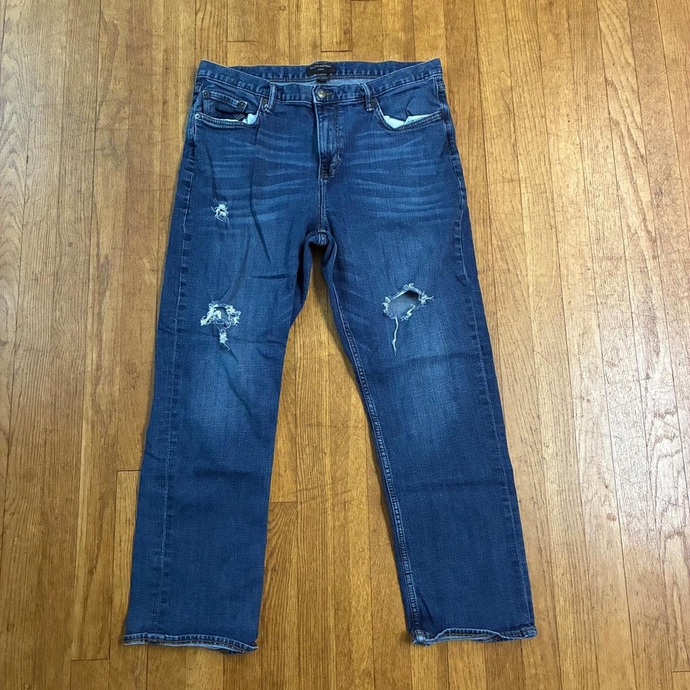 Banana Republic Athletic Fit Distressed Jeans Mens 36x30 Blue Straight Leg Denim